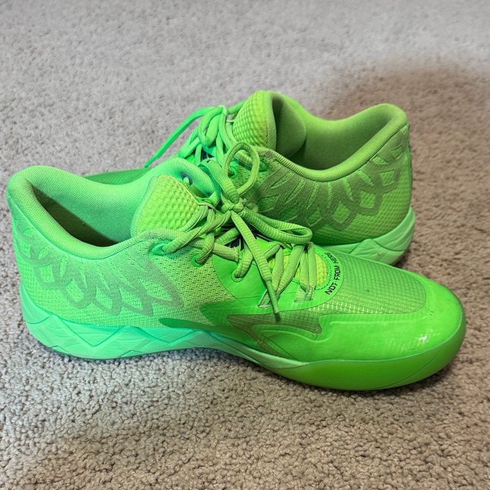 Nike Green Athletic Shoes